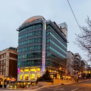 **** Hotel Ramada By Wyndham Türkei